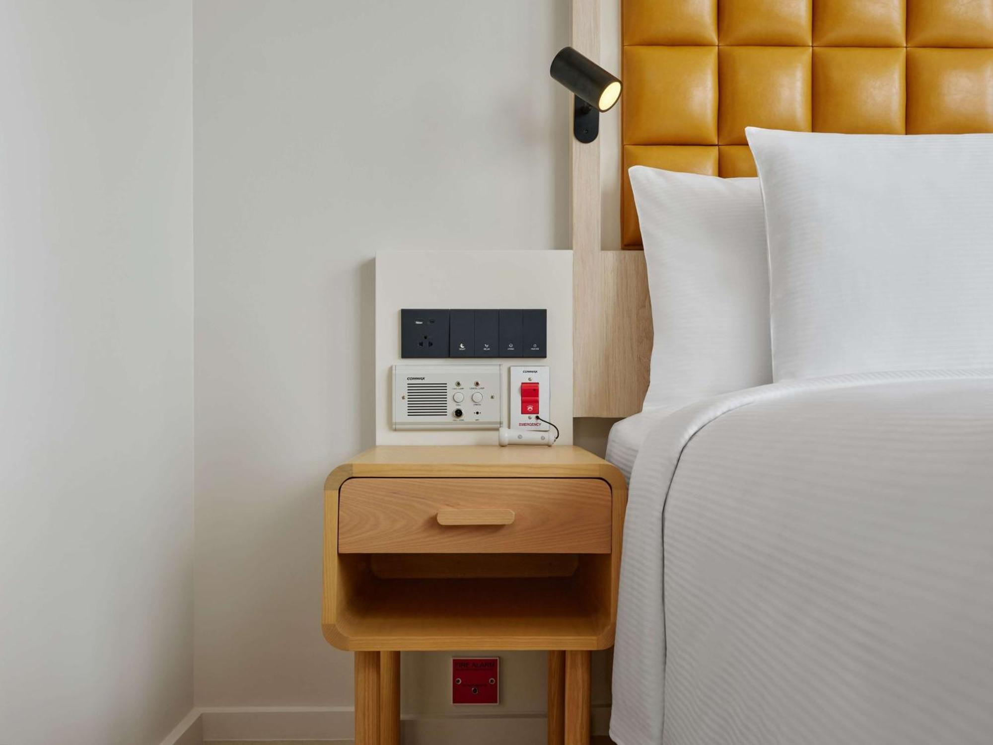 Hilton Garden Inn Районг Экстерьер фото