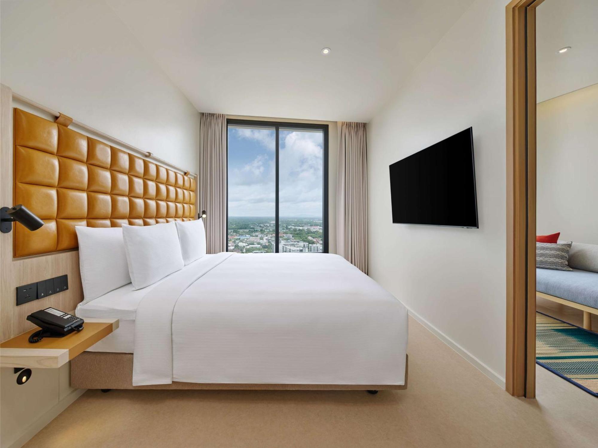 Hilton Garden Inn Районг Экстерьер фото