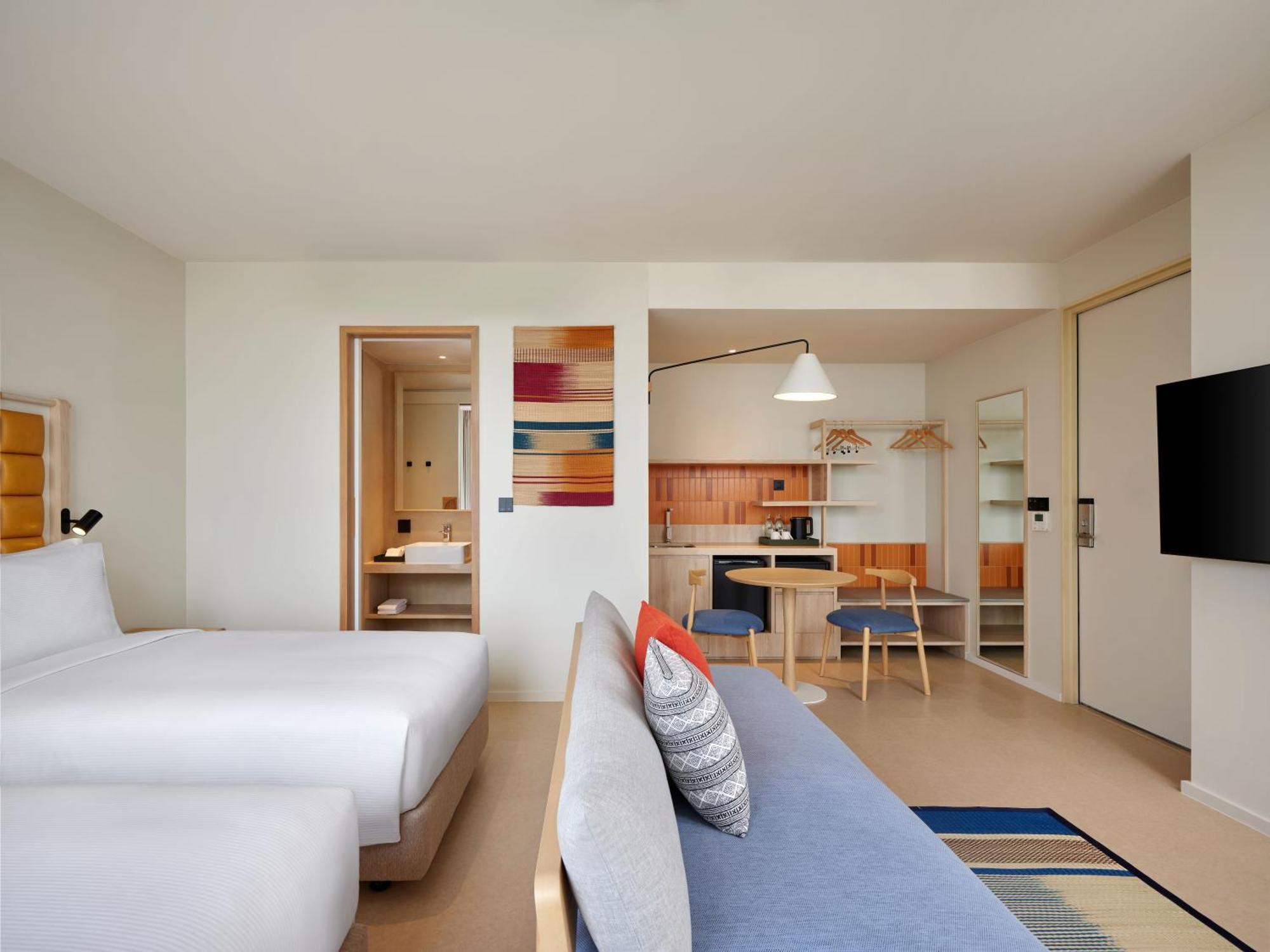 Hilton Garden Inn Районг Экстерьер фото